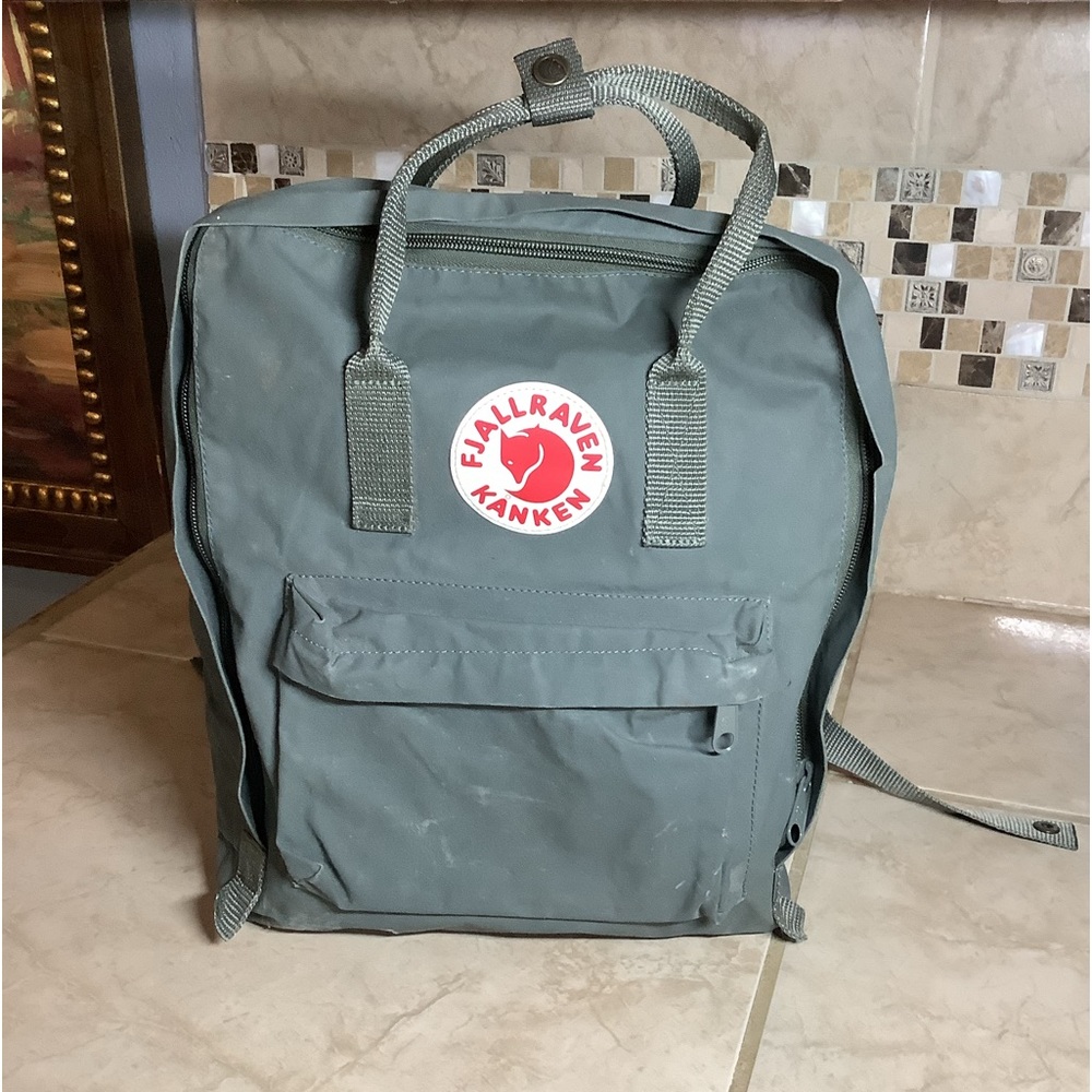 Fjallraven kanken woman gray backpack